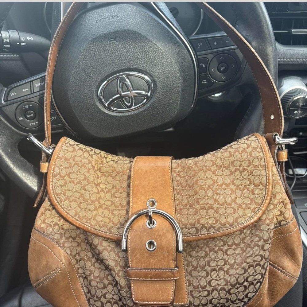 Vintage coach shoulder bag